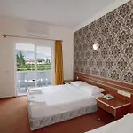 Hotel Grand Derin 4*