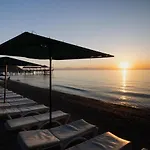 Grand Derin Hotel