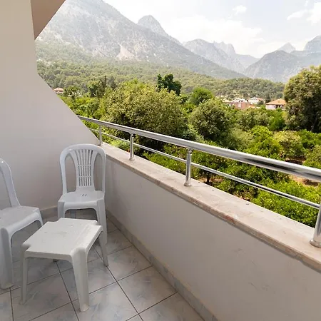 Hotel Grand Derin 4*