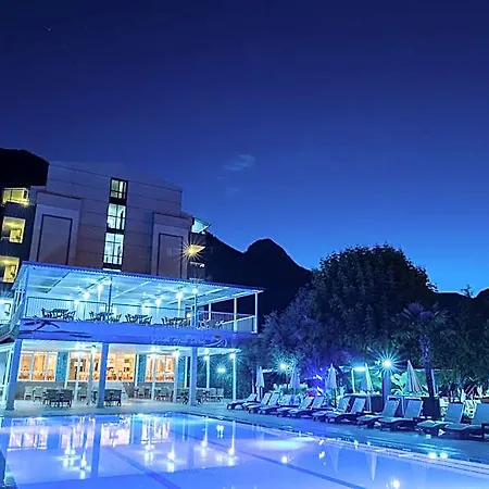 Grand Derin Hotel 4*