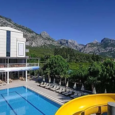 Hotel Grand Derin 4*