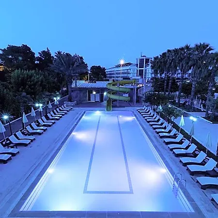 Grand Derin Hotel 4*