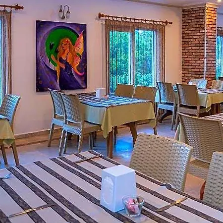 Grand Derin Hotel 4*